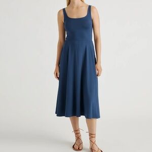 Quince Navy Scoop-Neck Midi Dress Size M